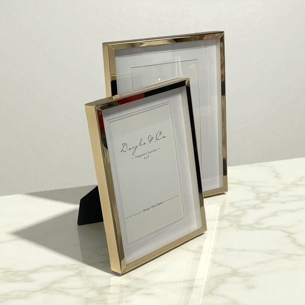 Shadow Box Frame in Glass Gold 4 x 6"